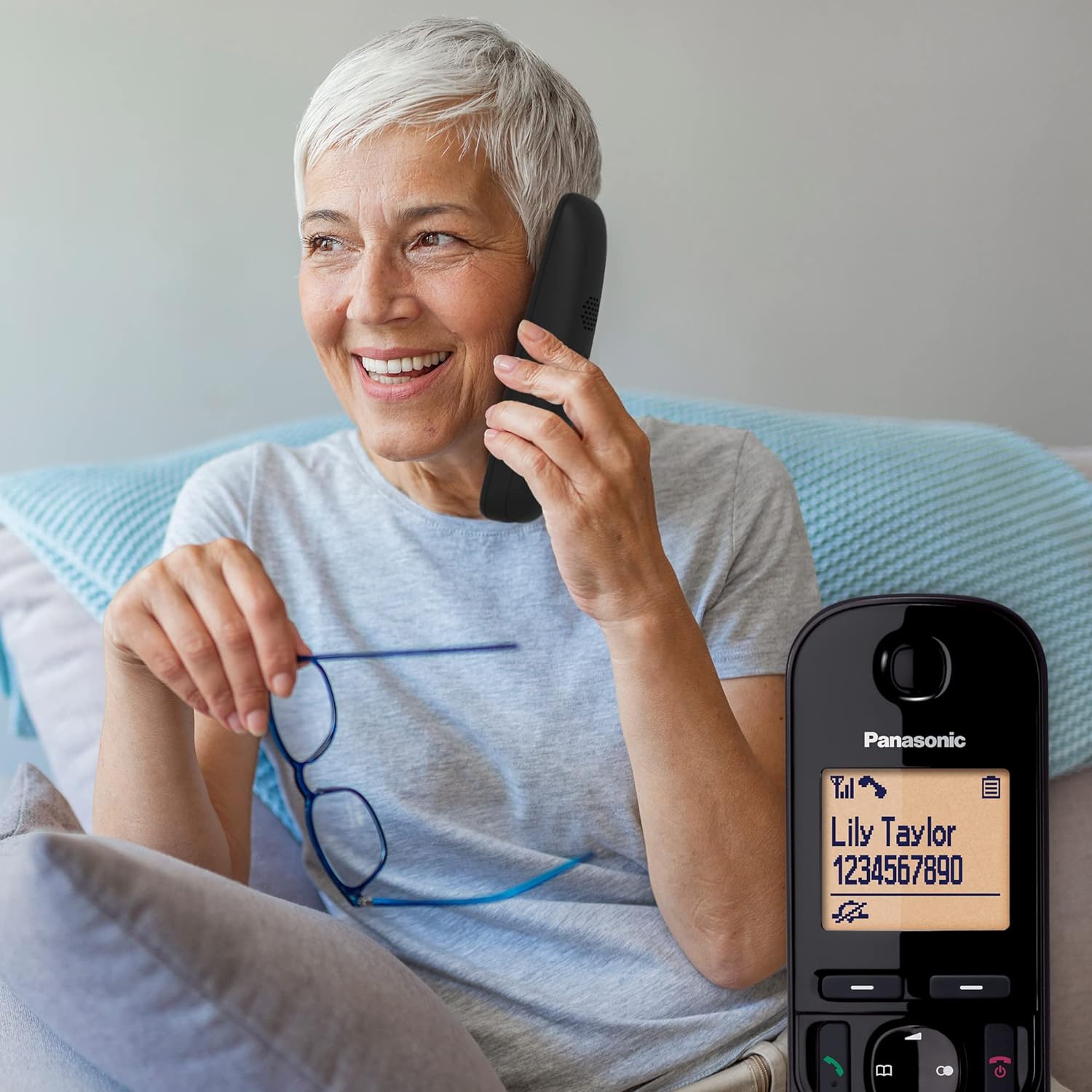 Teléfono inalámbrico digital Panasonic con contestador automático - KX-TGC260